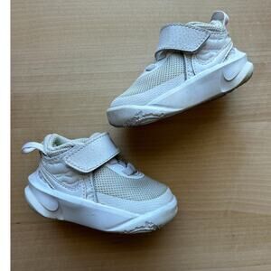 Nike Team Hustle D10 'White Photon Dust' Baby Sneakers size 3c